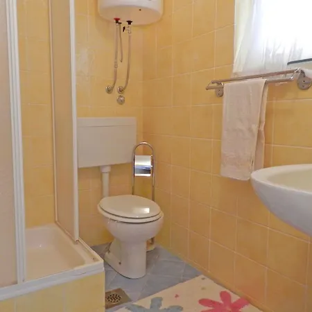 House Damir Holiday home *