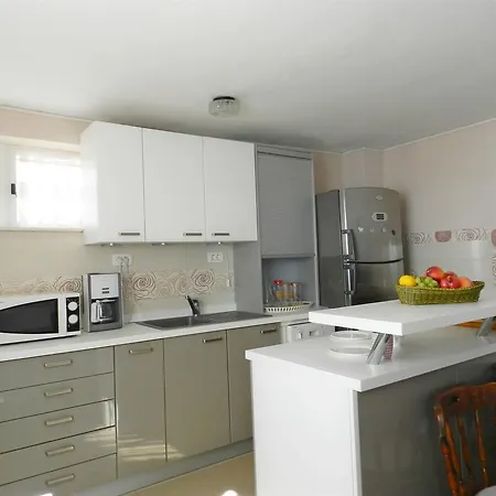 House Damir Holiday home *